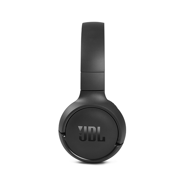 JBL Tune 510BT On-Ear Kopfhörer – schwarz Seitenasicht mit JBL Logo